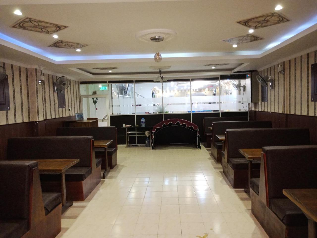 Global City Hotel Maligawatta 외부 사진