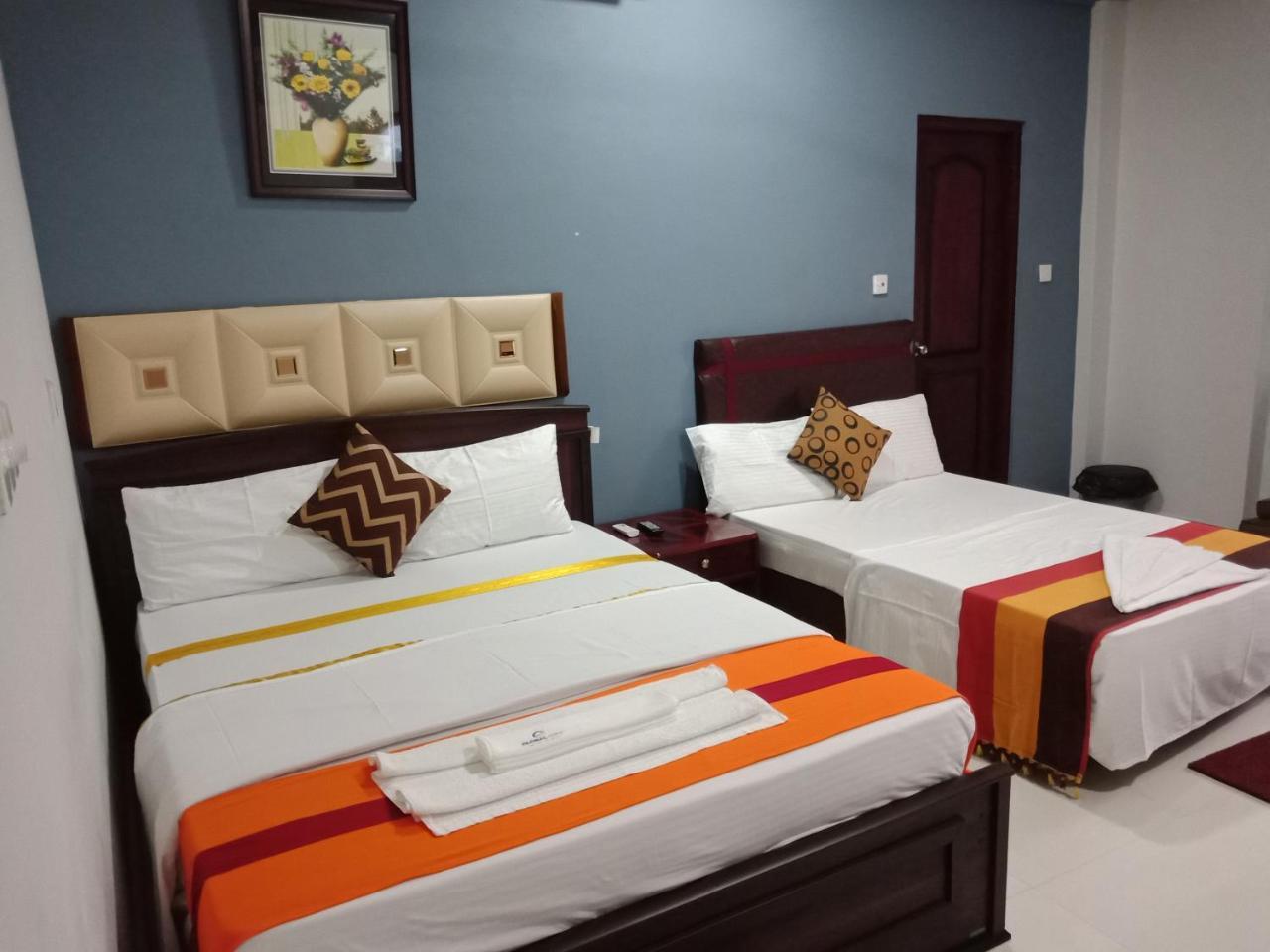 Global City Hotel Maligawatta 외부 사진
